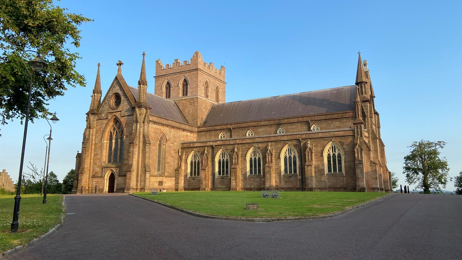 Saint patrick s cathedral armagh church of ireland