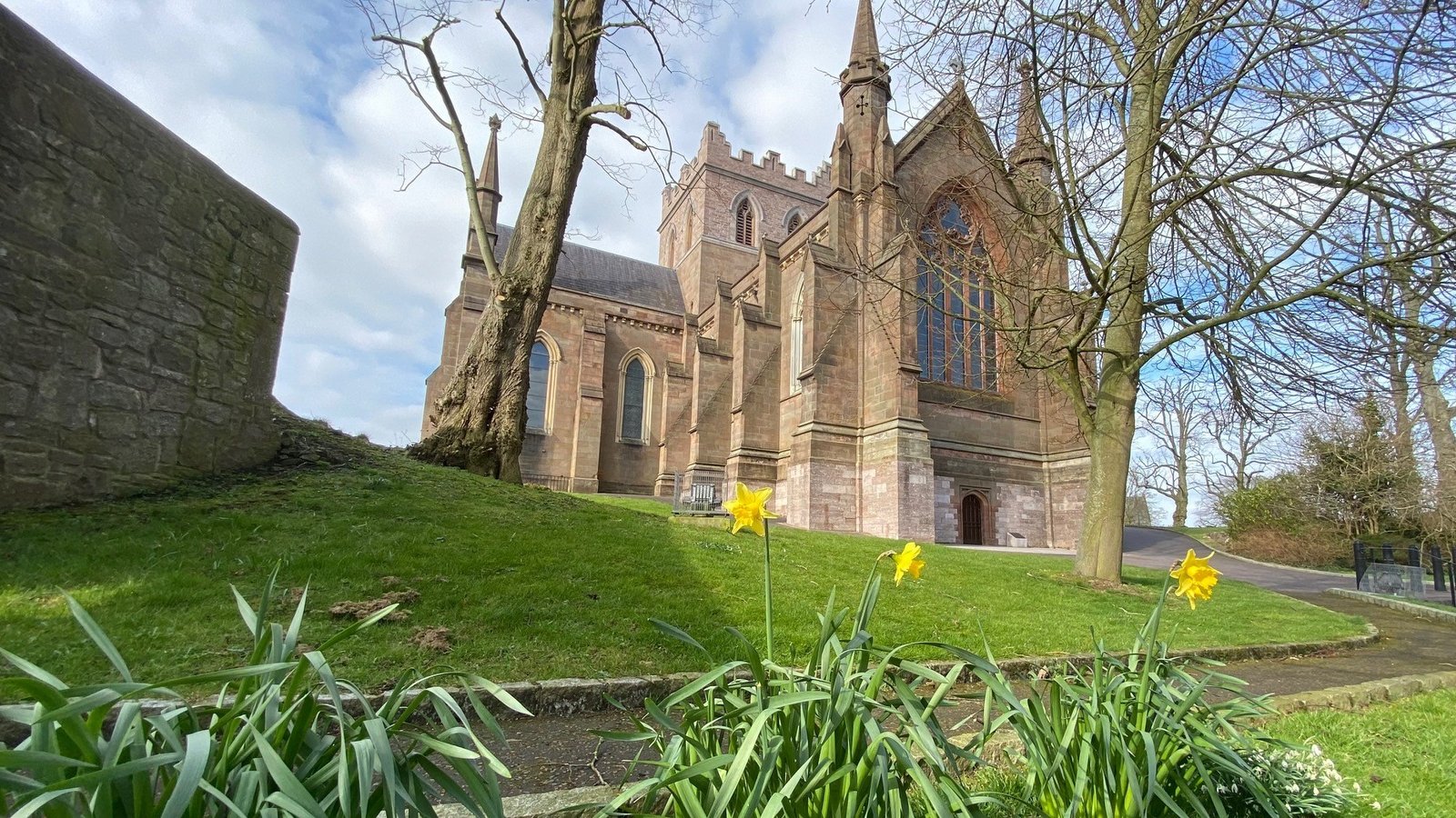 Saint patrick s cathedral armagh church of ireland